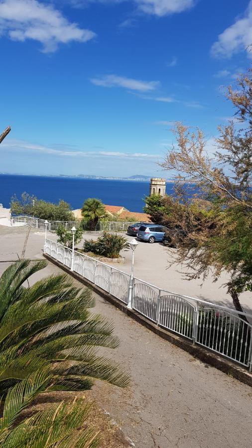 Hotel Lucia Castellammare di Stabia Exterior foto